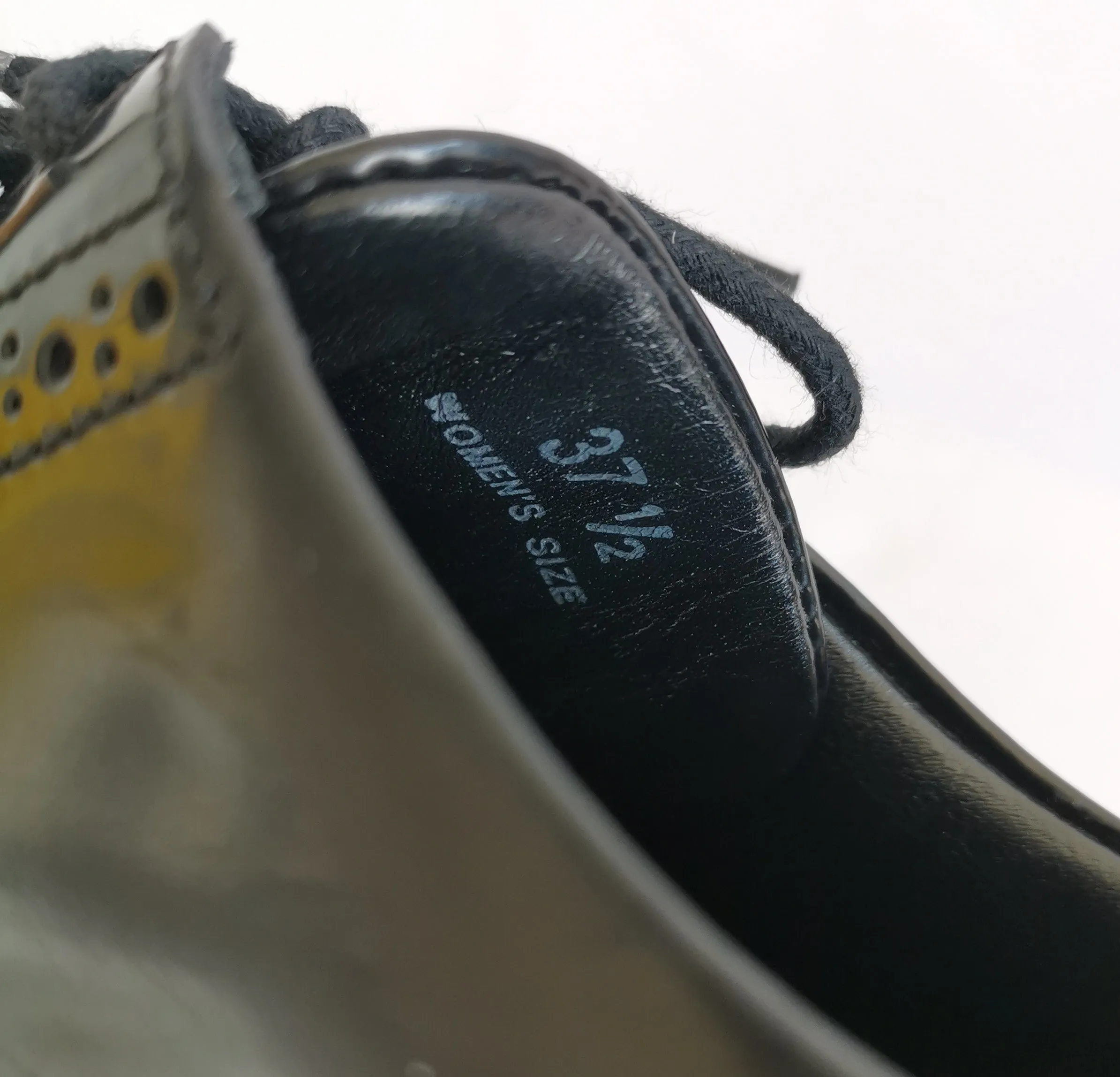 HOGAN BLACK PERFORATED PLATFORM OXFORDS (37.5)