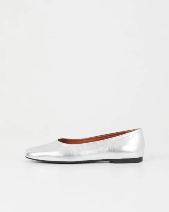 Jolin Flat in Silver