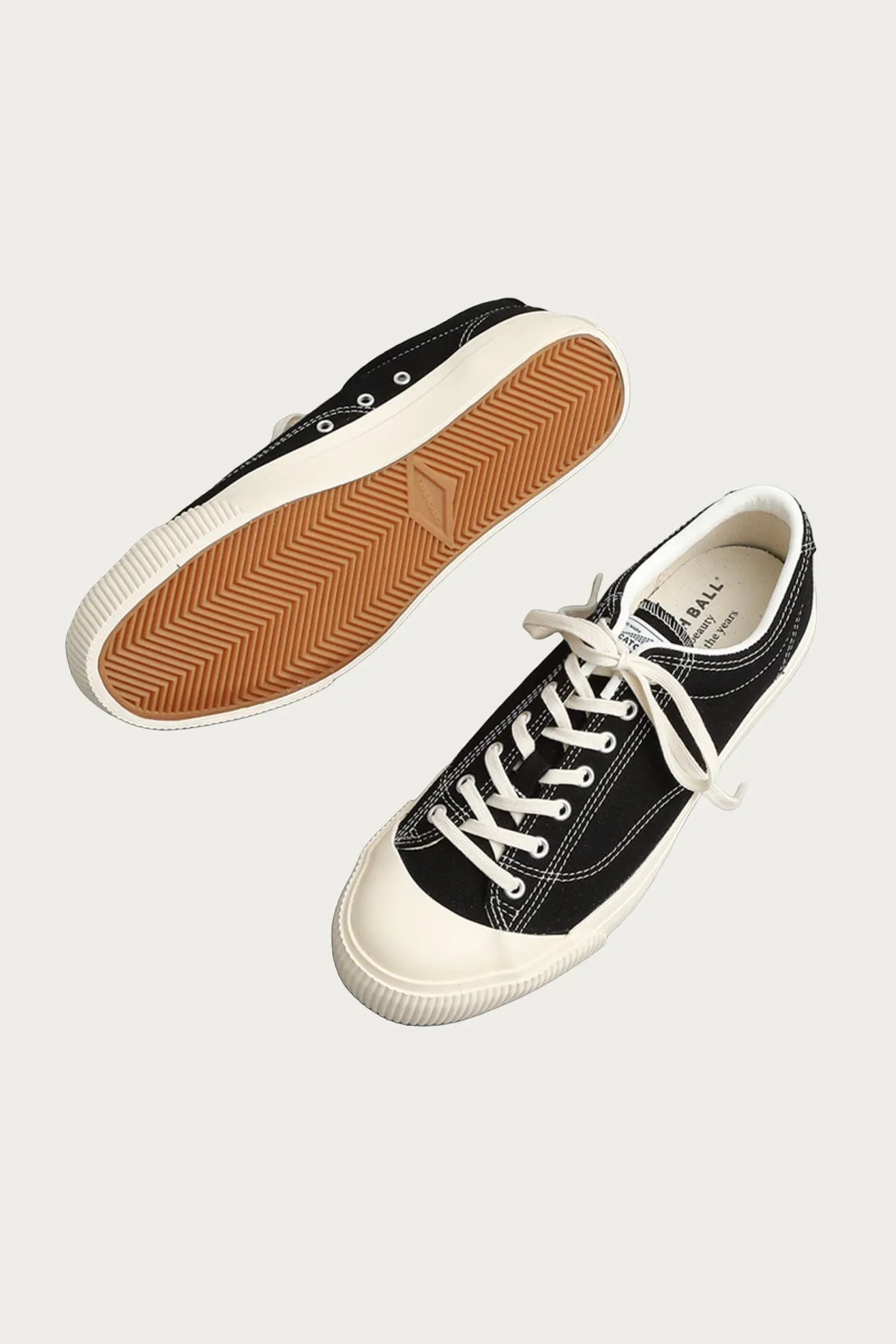 M02-001 - Black